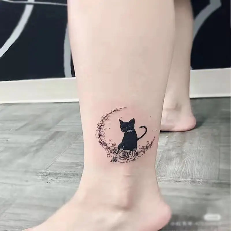 Tatouage Éphémère Chat Kawaii – Semi-Permanent Bras